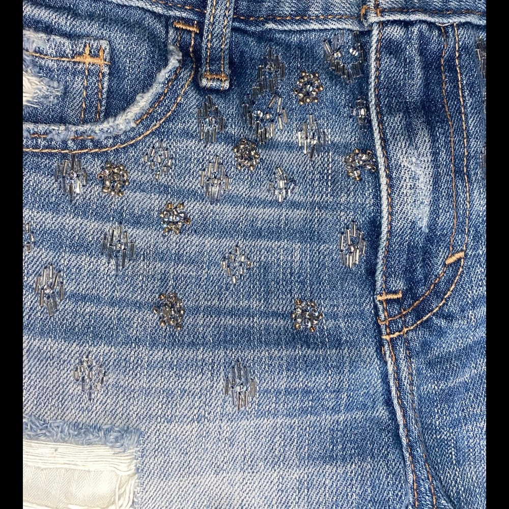 Abercrombie Fitch Size 2 Beaded Front Distressed Denim Cheeky Jean Shorts - Picture 8 of 11